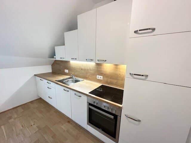Gepflegte Wohnung mit Loggia und Fußbodenheizung