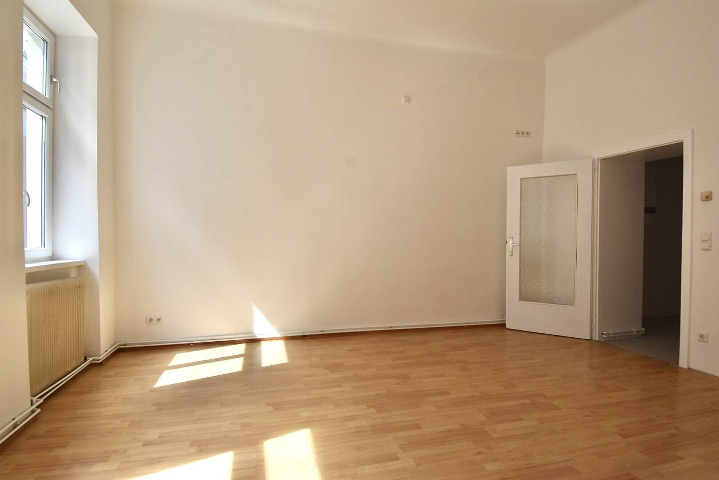 Bright historic apartment in a quiet side street