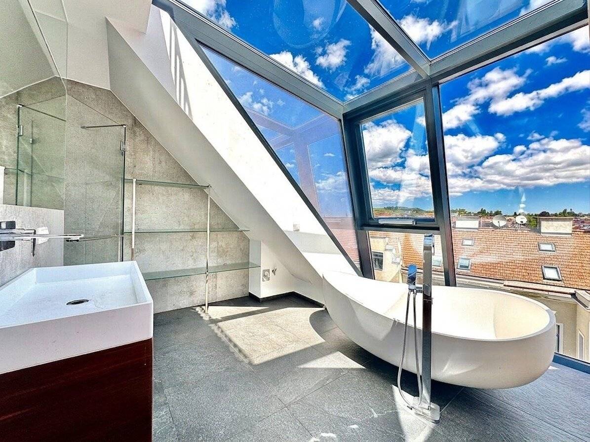Maisonette Penthouse with Rooftop Terrace and Panoramic Views