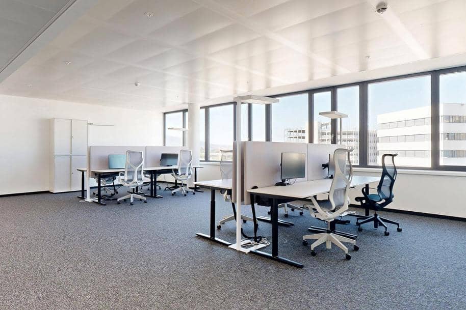 Office space with balcony in Innovation Hub TwentyOne