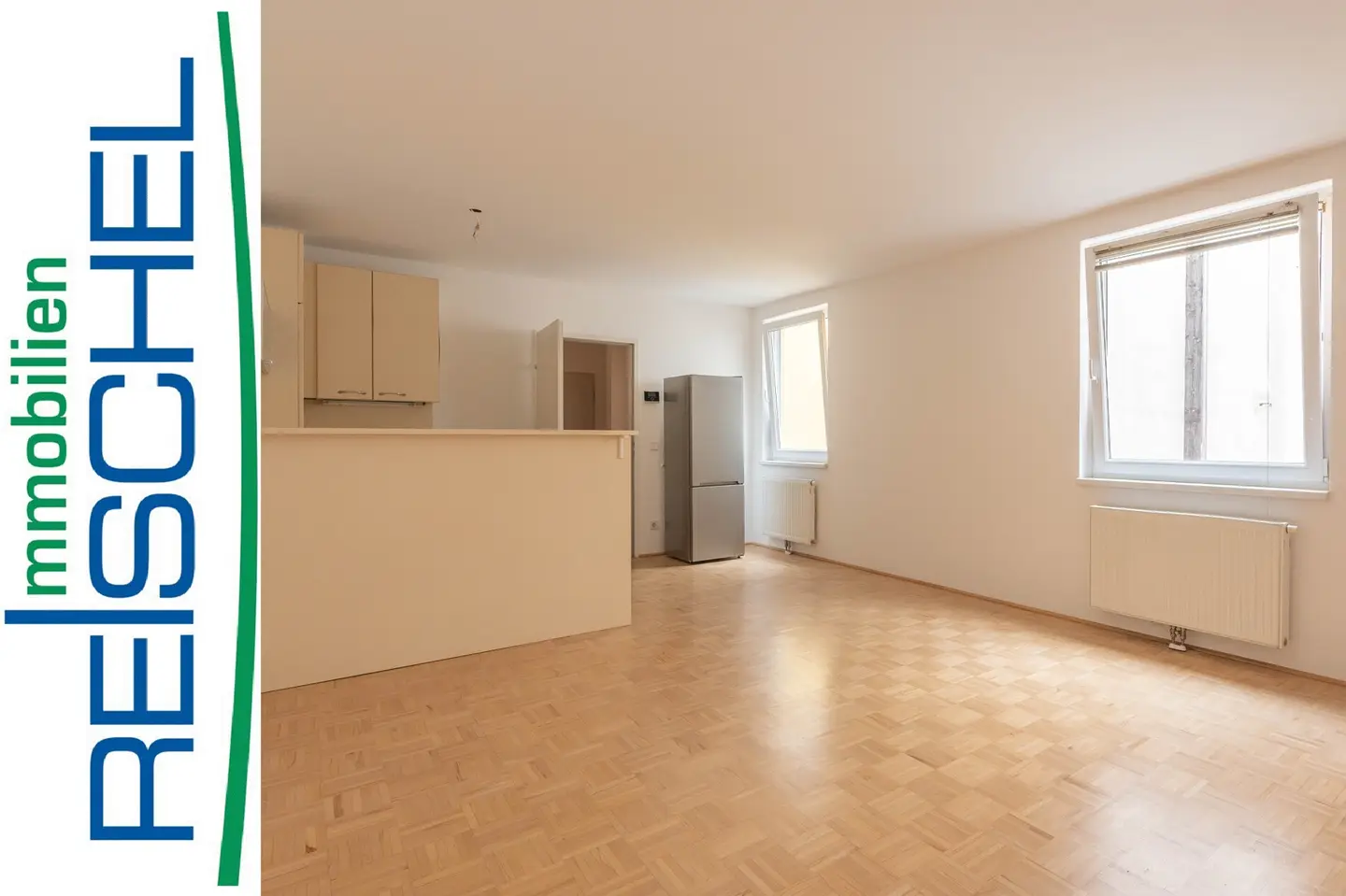 Ruhige Hofwohnung mit Balkonblick in Liftstock