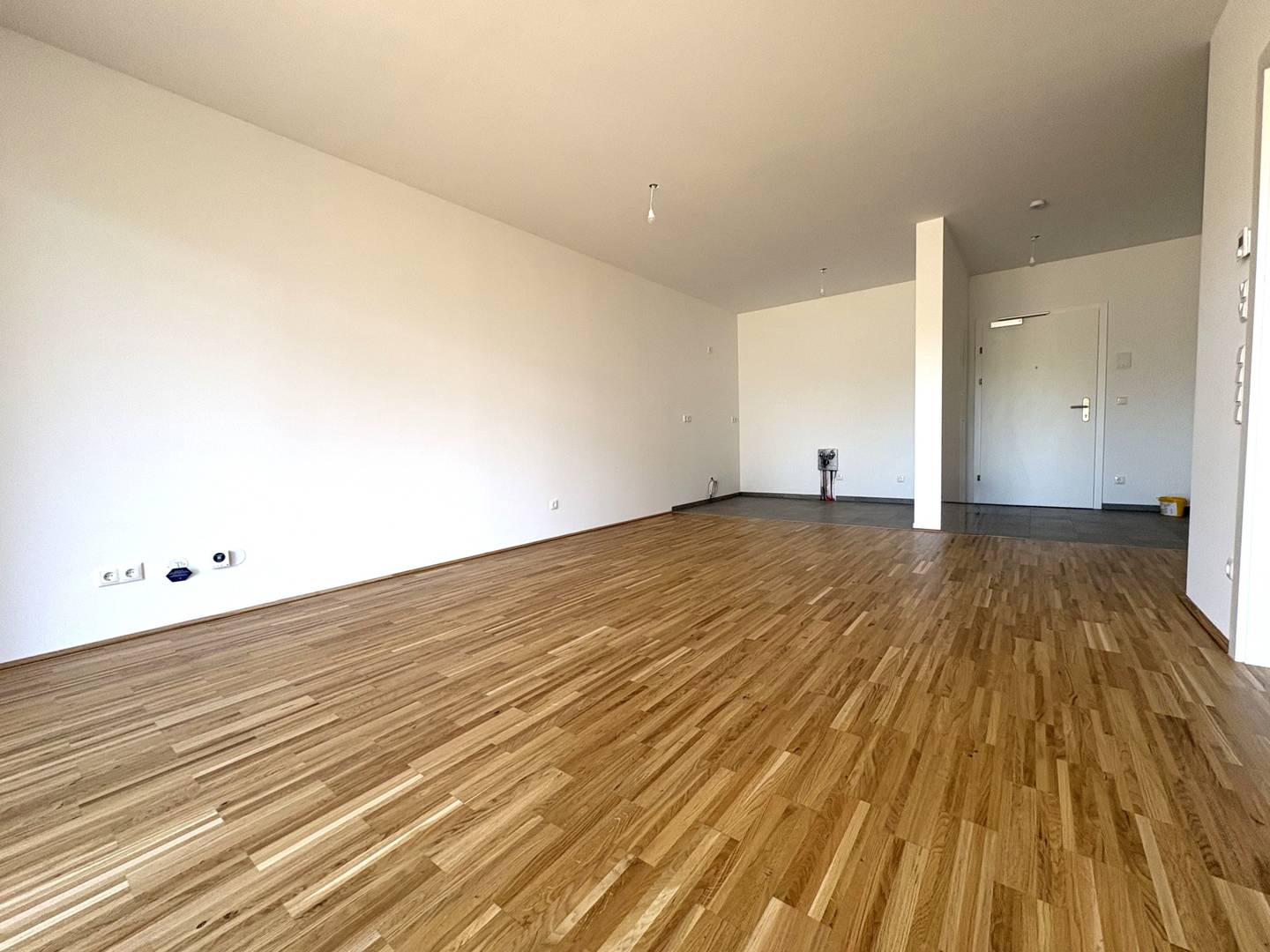 Sonnige Wohnung mit Balkon und Innenhofblick