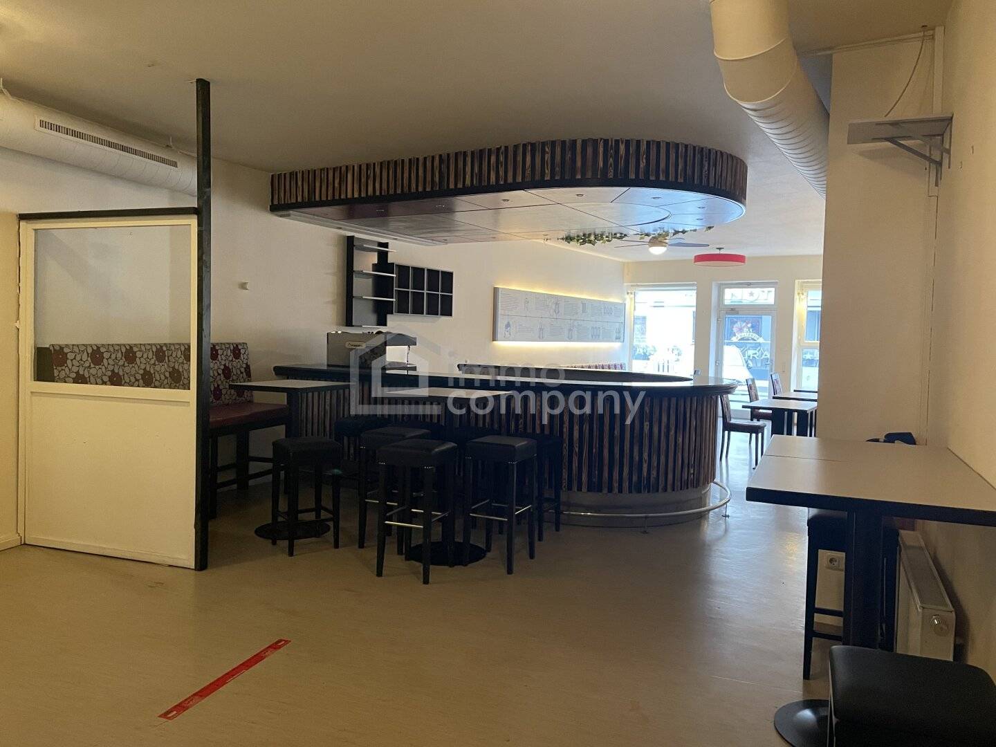 Premises Gastro commercial space in Jennersdorf for rent