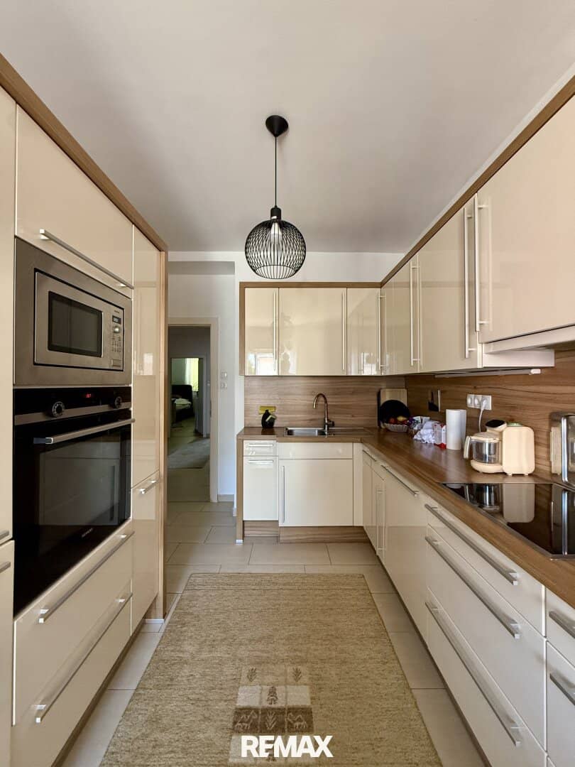 Renovated Apartment with Spacious Kitchen and Balcony