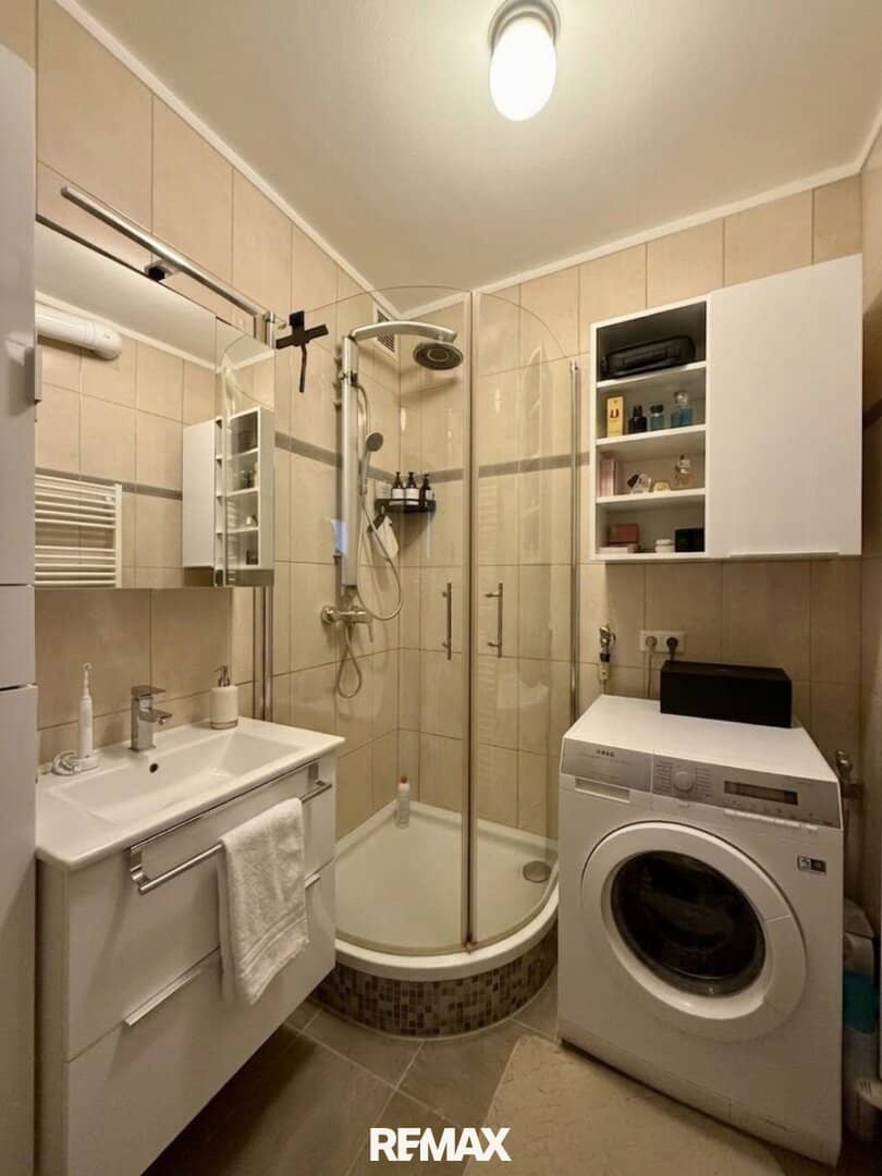 Saniertes Apartment mit großzügiger Wohnküche und Balkon