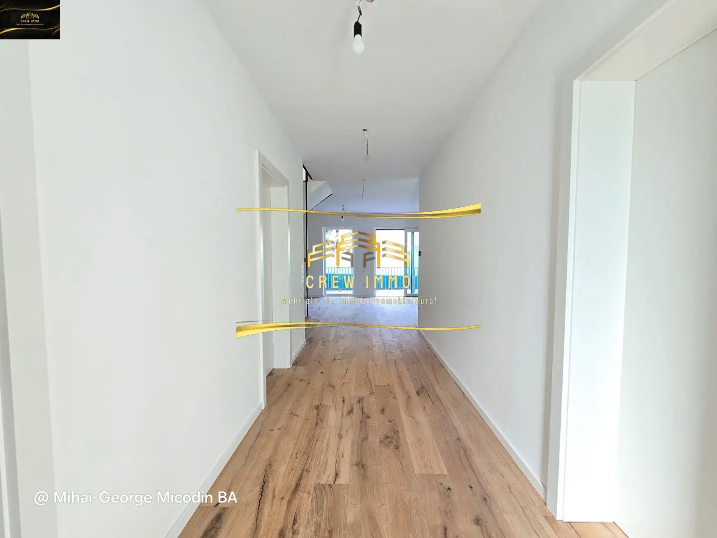 Modern semi-detached house with garden terrace and parking