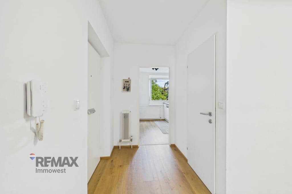 Bright Apartment with Parking Space and Fitted Kitchen in Lochau