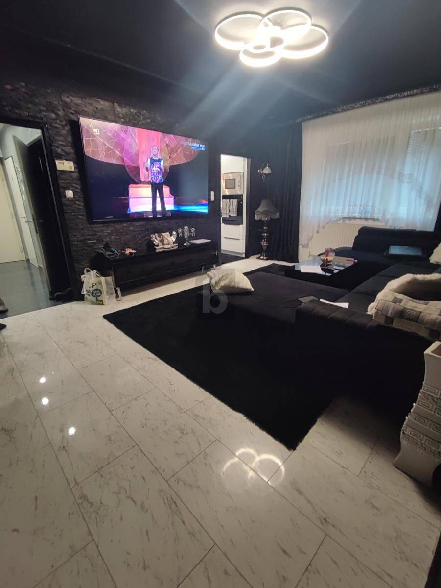 Quiet modern Wohnung with lift