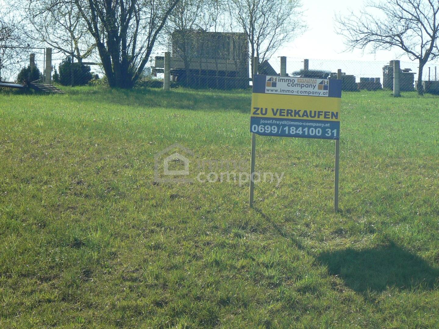 Baugrundstück in Blindenmarkt: 857 m² Grundfläche mit Bergblick