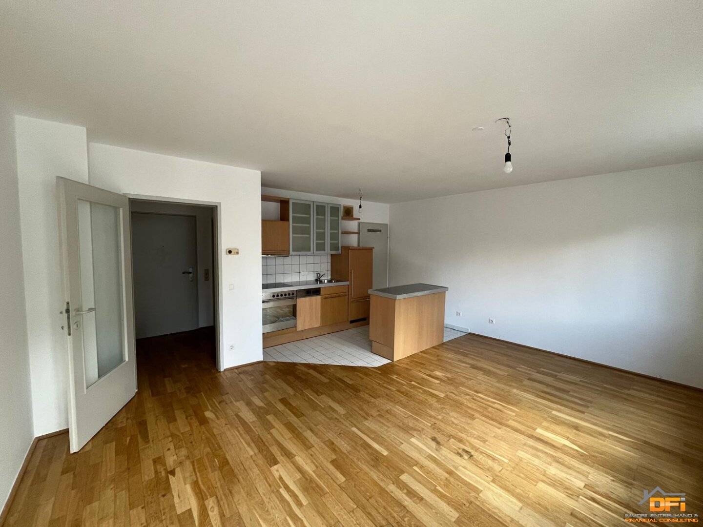 New-build apartment with elevator near AKH and U6