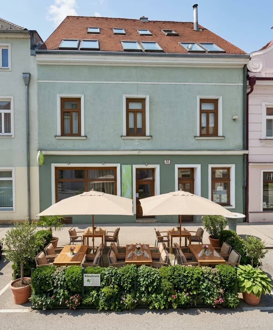 Vollausgestattete chice Bar nächst Innenstadt | Ablösefrei | Schanigarten