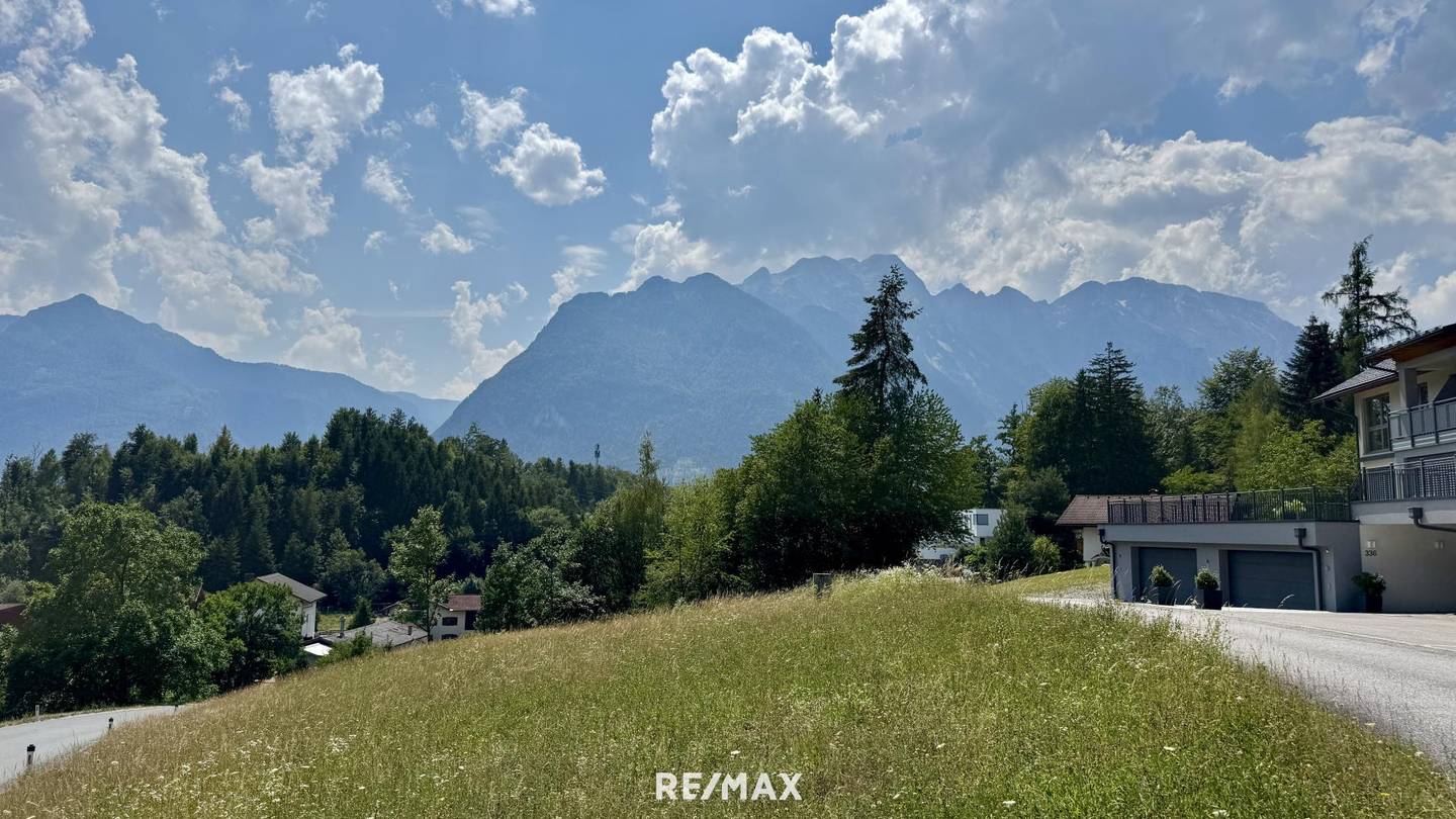 Baugrundstück mit Panoramaausblick in sonniger Südostlage