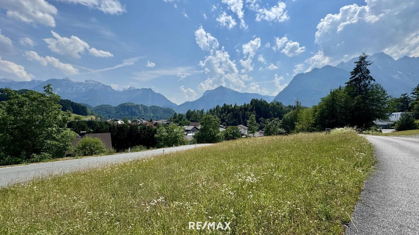 Baugrundstück mit Panoramaausblick in sonniger Südostlage