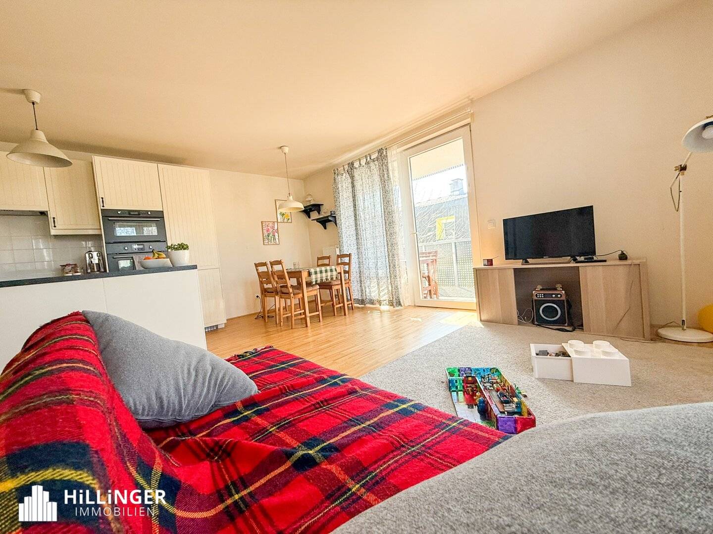 Helle Etagenwohnung mit Balkon in Südlage