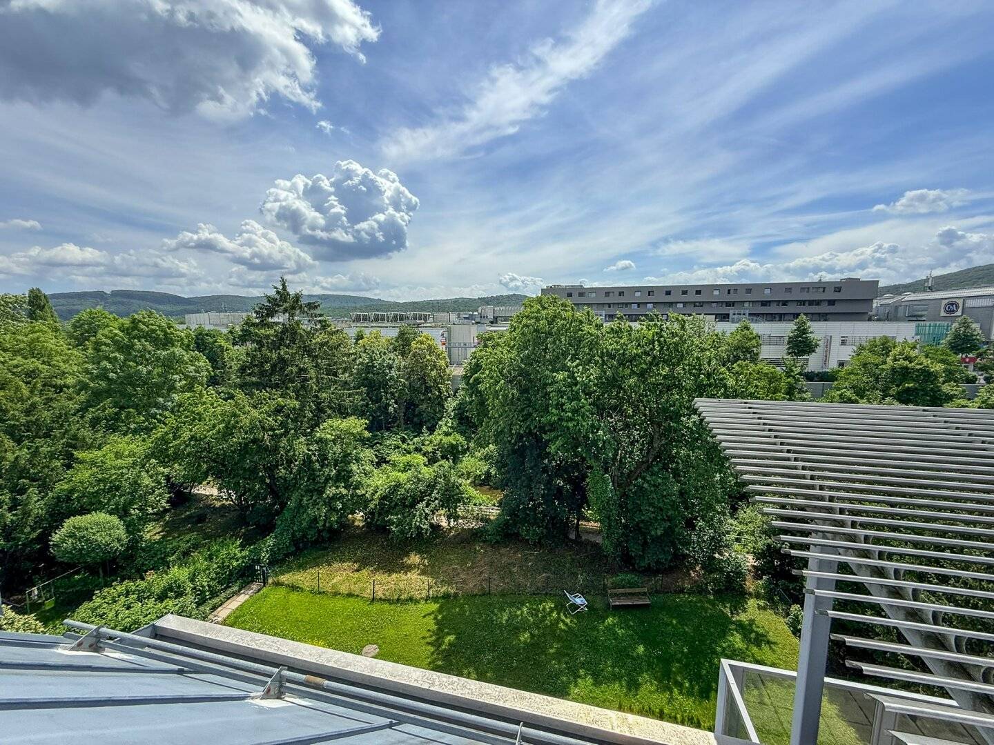 Sonne + Terrasse + Weitblick + Refugium am Wienerwald in Penzing