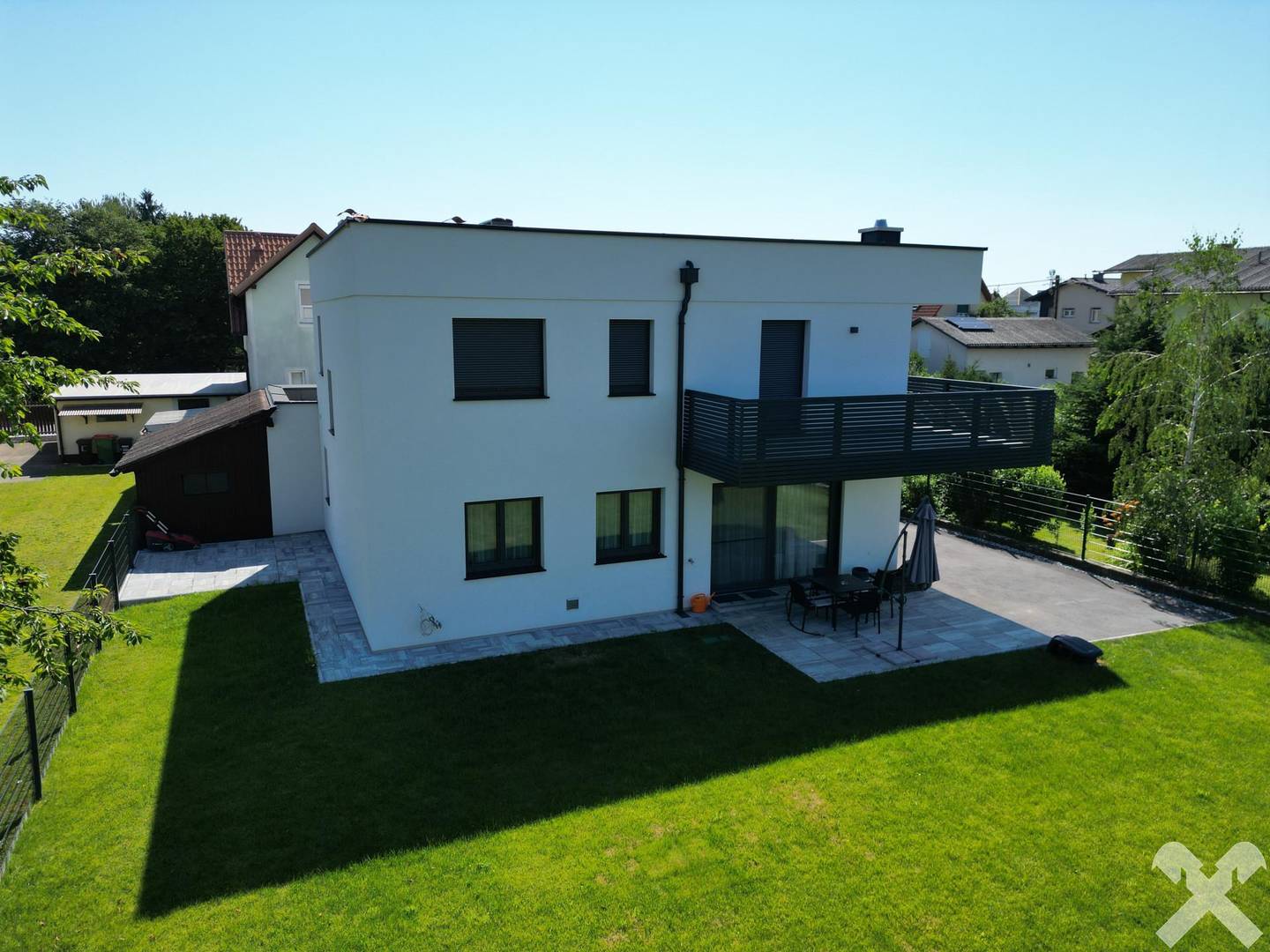 Neubau Einfamilienhaus mit Garten und Terrasse