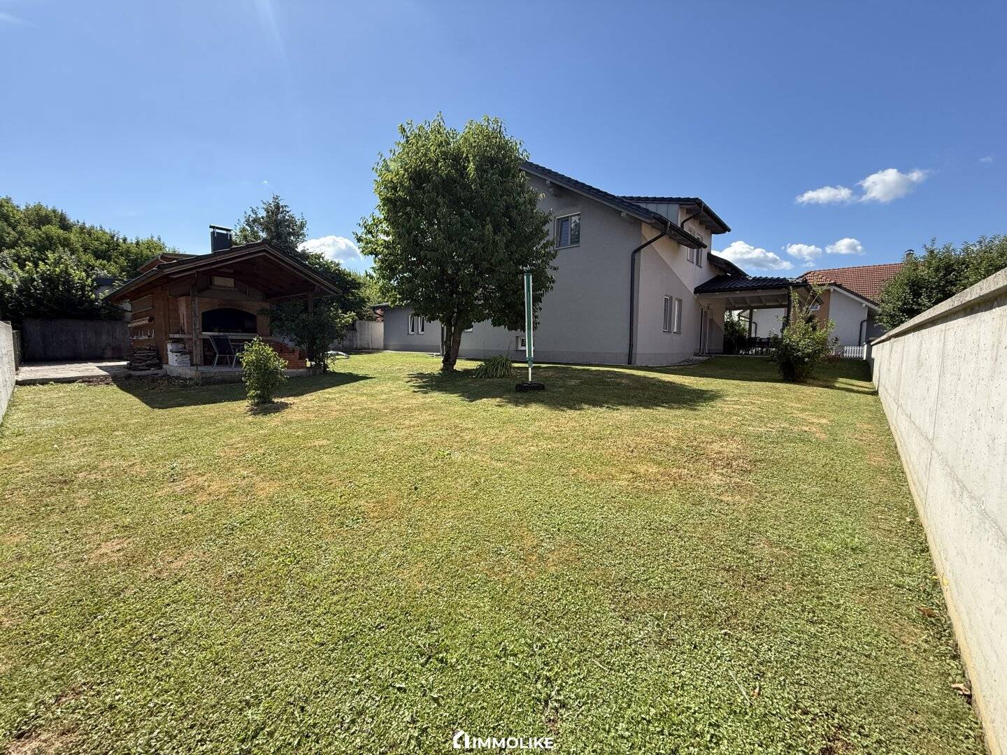 Familienhaus mit Garten und Doppelgarage in Laakirchen