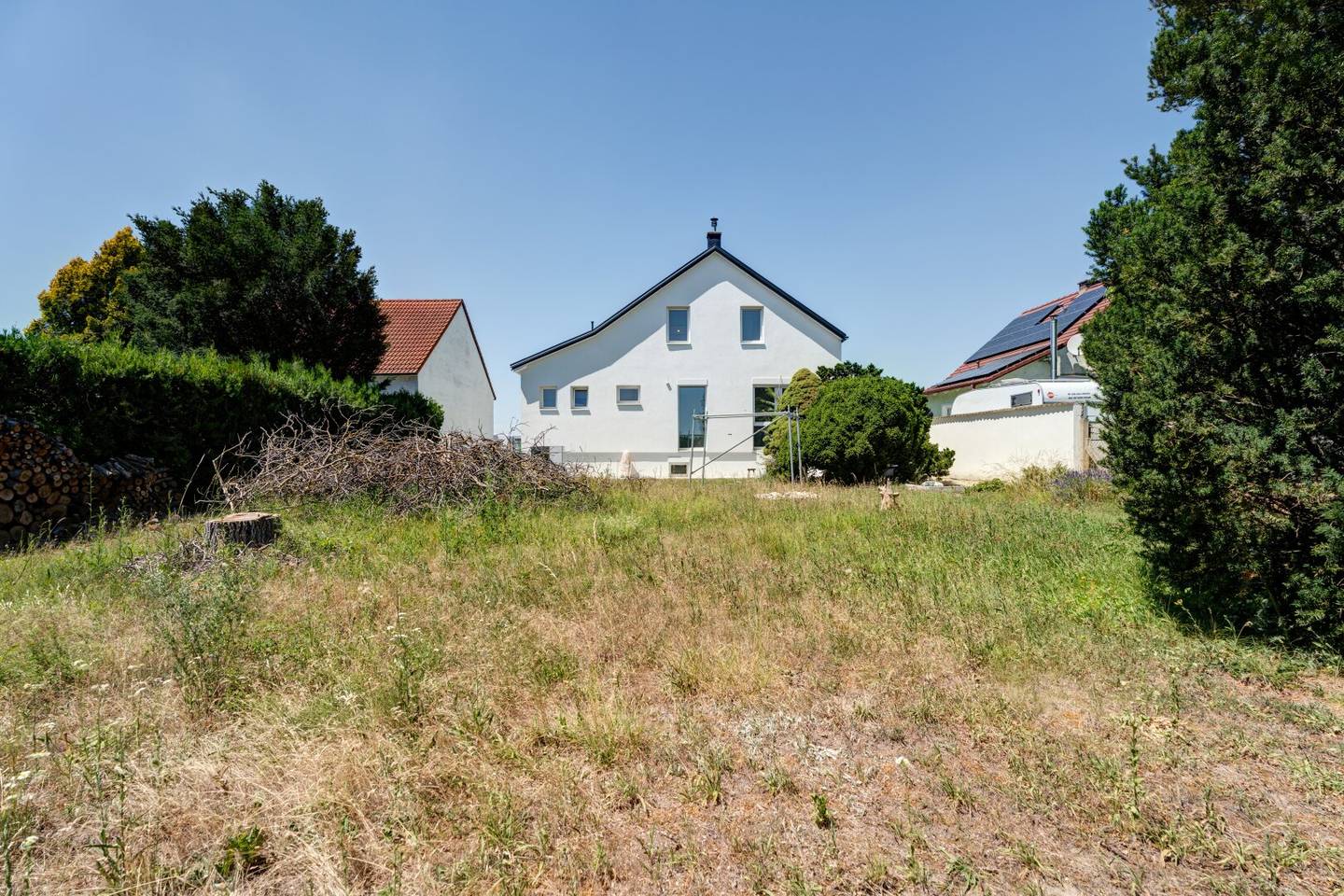 Renovated House with Garden and Garage in Probstdorf