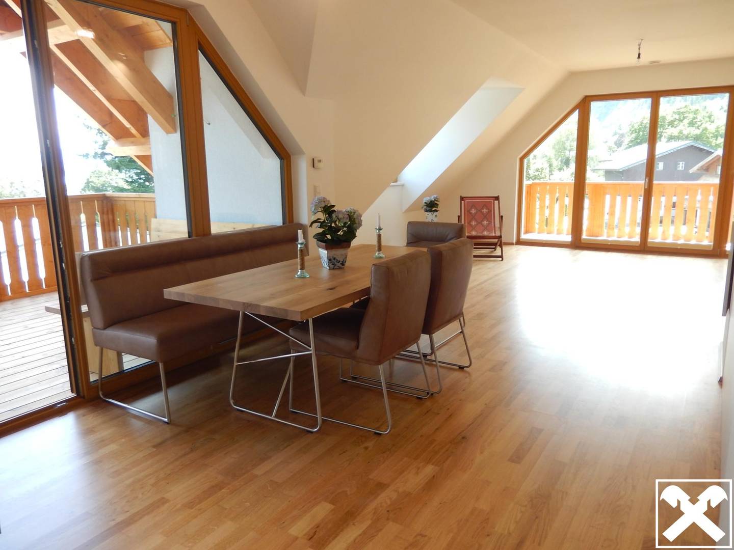 Dachgeschosswohnung mit Seeblick und Balkon in St Gilgen