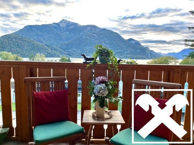 Dachgeschosswohnung mit Seeblick und Balkon in St Gilgen