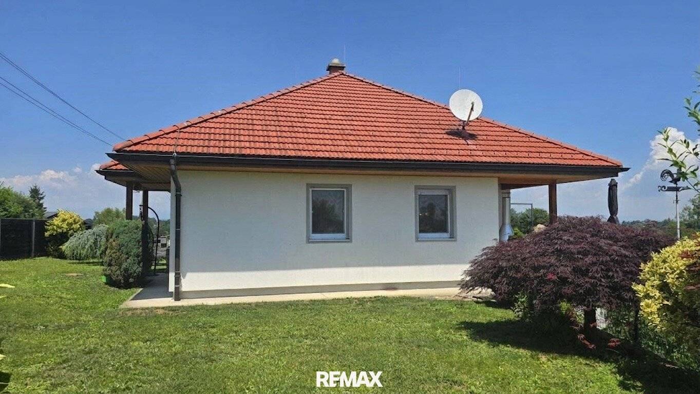 Gepflegtes Fertigteilhaus mit Sonnenterrasse und Weitblick