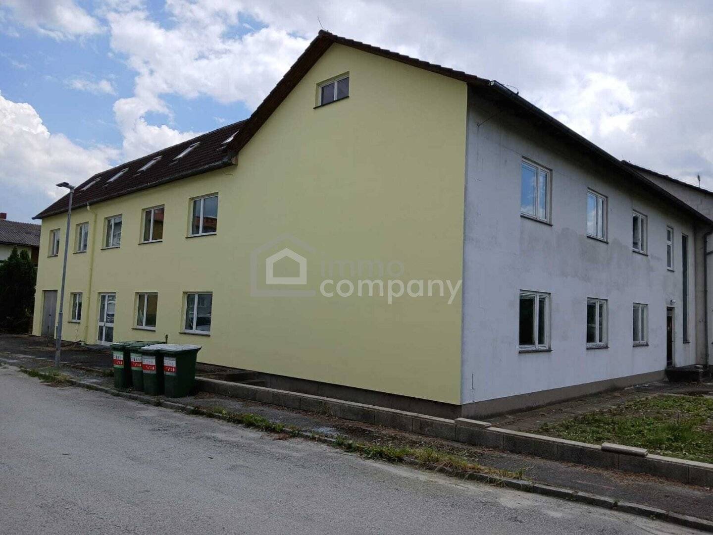 Neuer Preis!!! Interessantes Anlageobjekt für Firmensitz  oder ca. 18 Wohneinheiten! ...und weitere 1312m² Freifläche/ Baugrund für zB. Reihenhäuser um Euro 158.000!!!