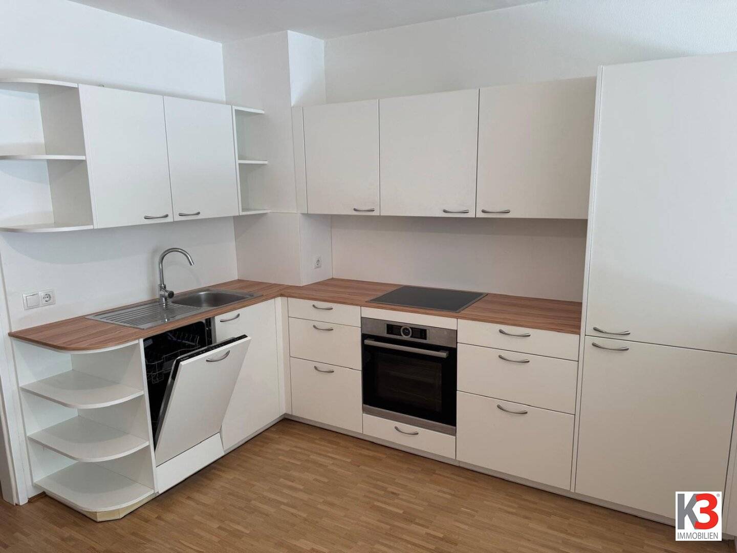 Garden Apartment with Terrace and Underground Parking in Leopoldskron