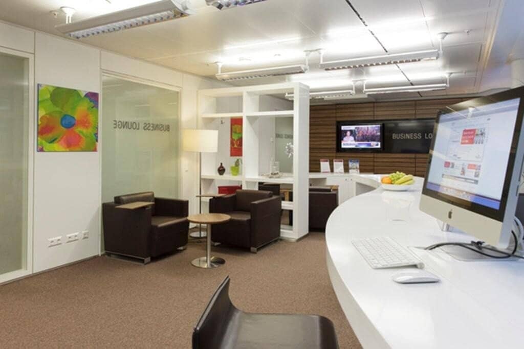 Office in the heart of the city centre with elevator and air conditioning