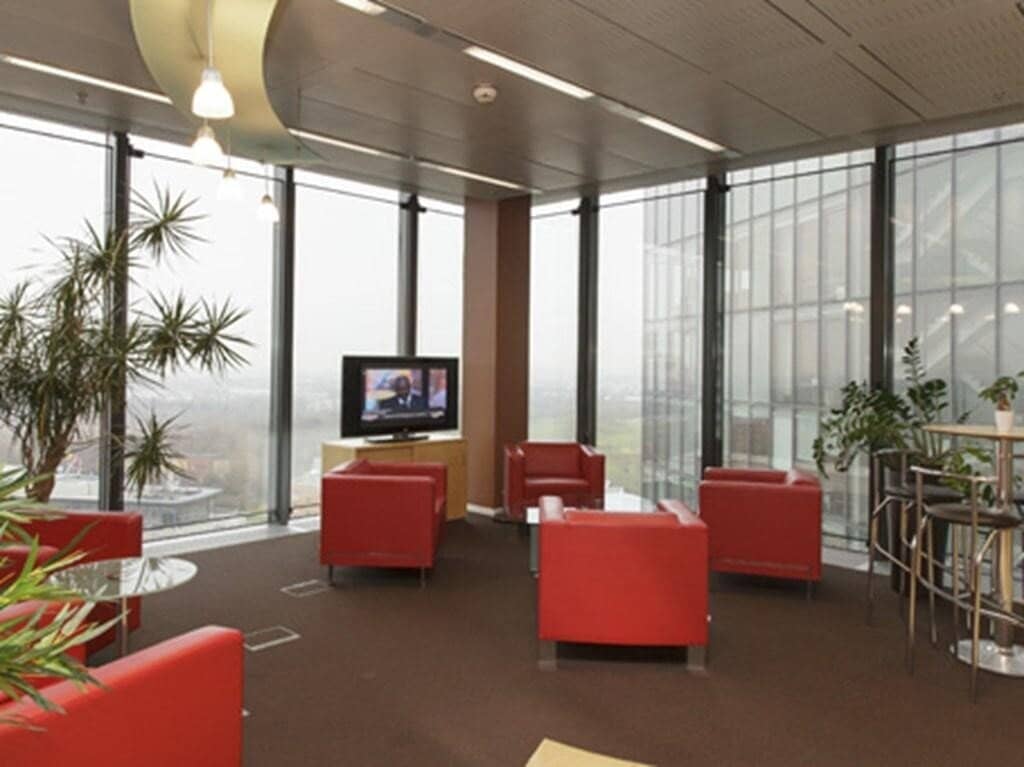 Büro im Twin Tower mit Panoramablick