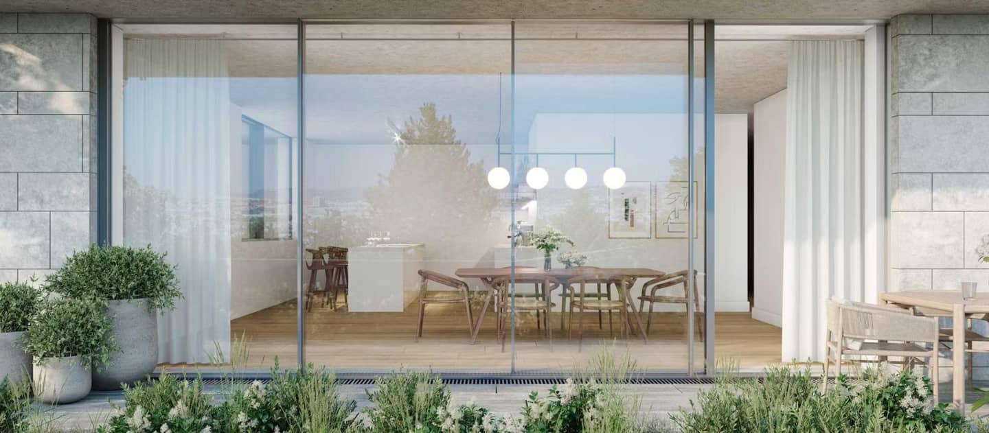 Light-filled apartment with large terrace and underfloor heating