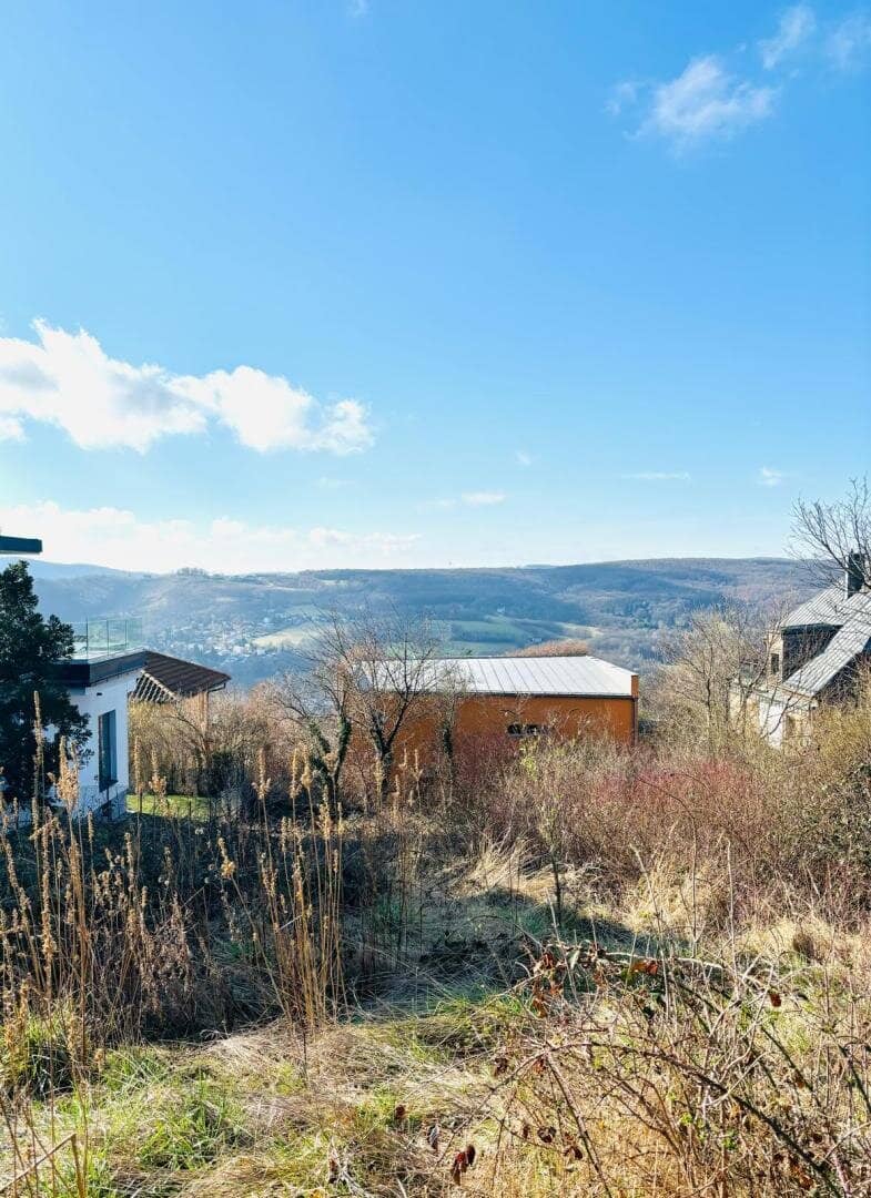 Idyllic Building Plot on South Slope Ölberg