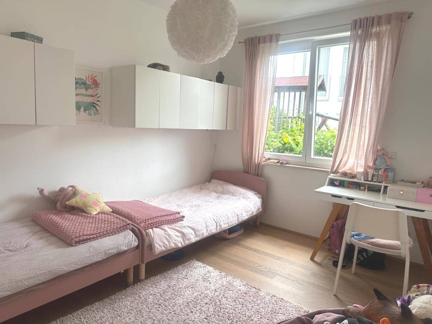 Bright ground floor apartment with private garden and terrace