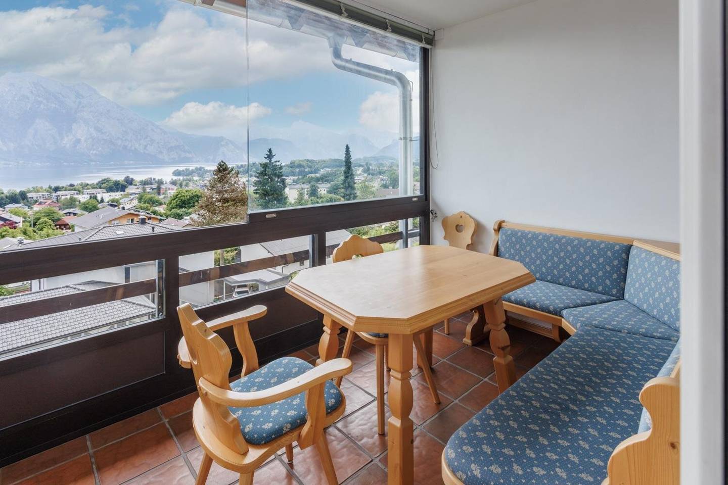 Barrierefreie Wohnung mit Seeblick und Balkon