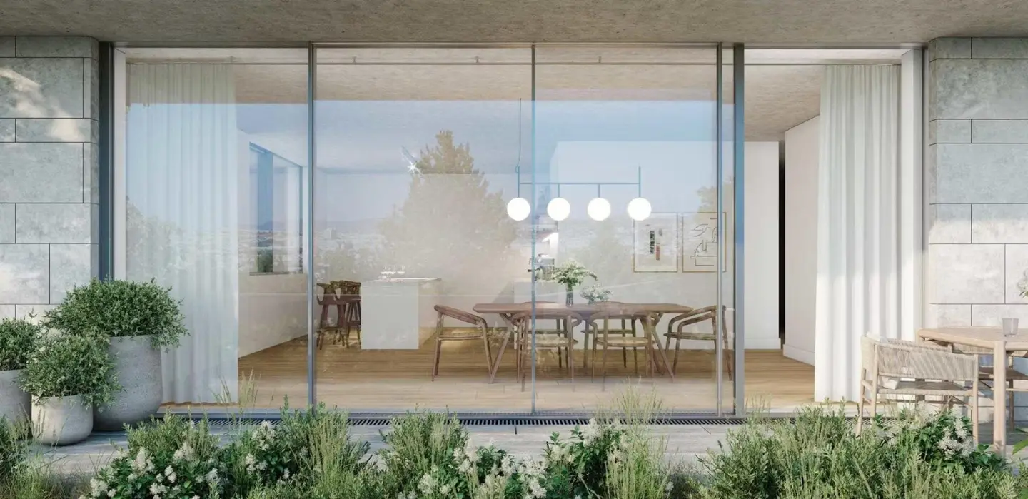 Bright new-build apartment with large terrace and balcony