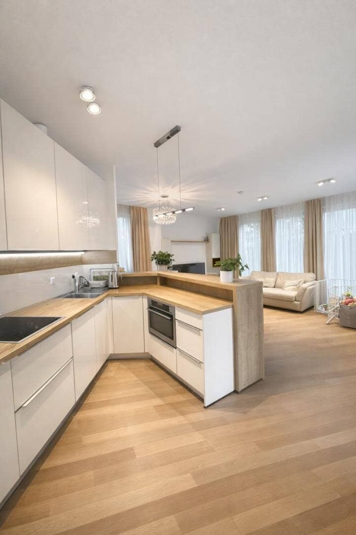 Apartment with Garden and Terrace in Hietzing