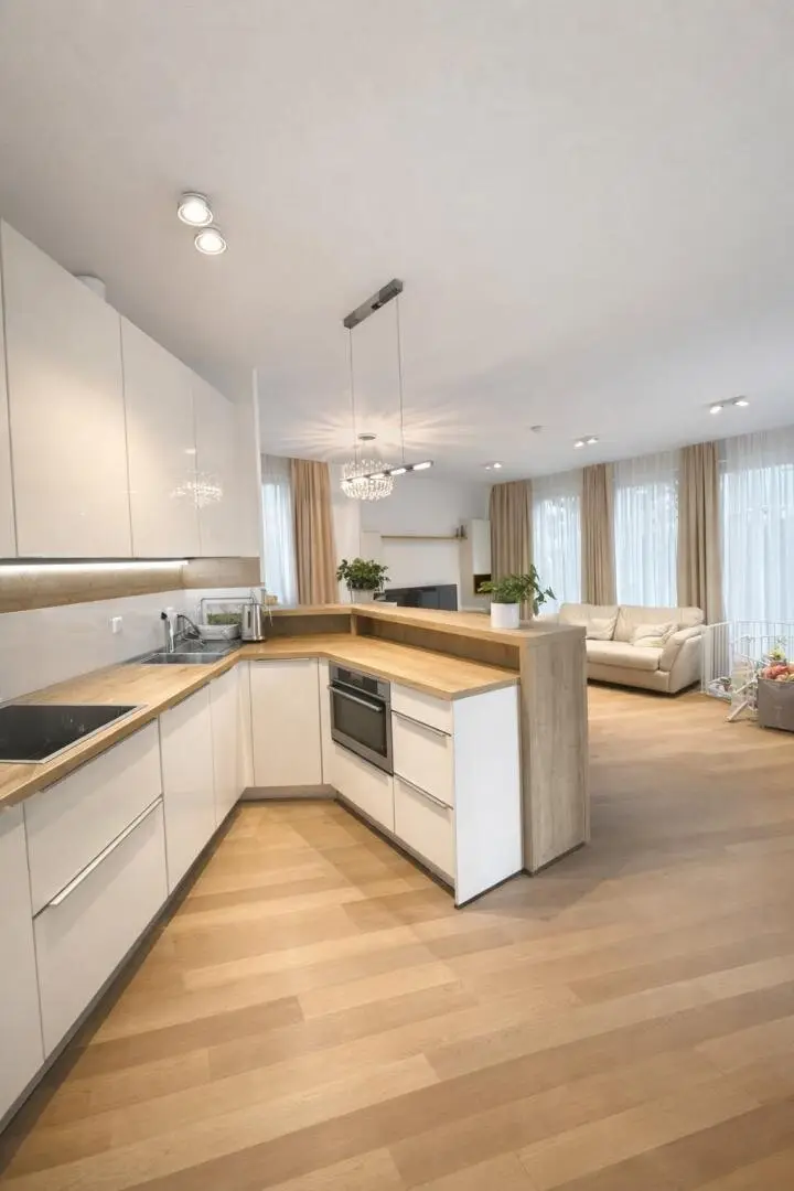 Apartment with Garden and Terrace in Hietzing