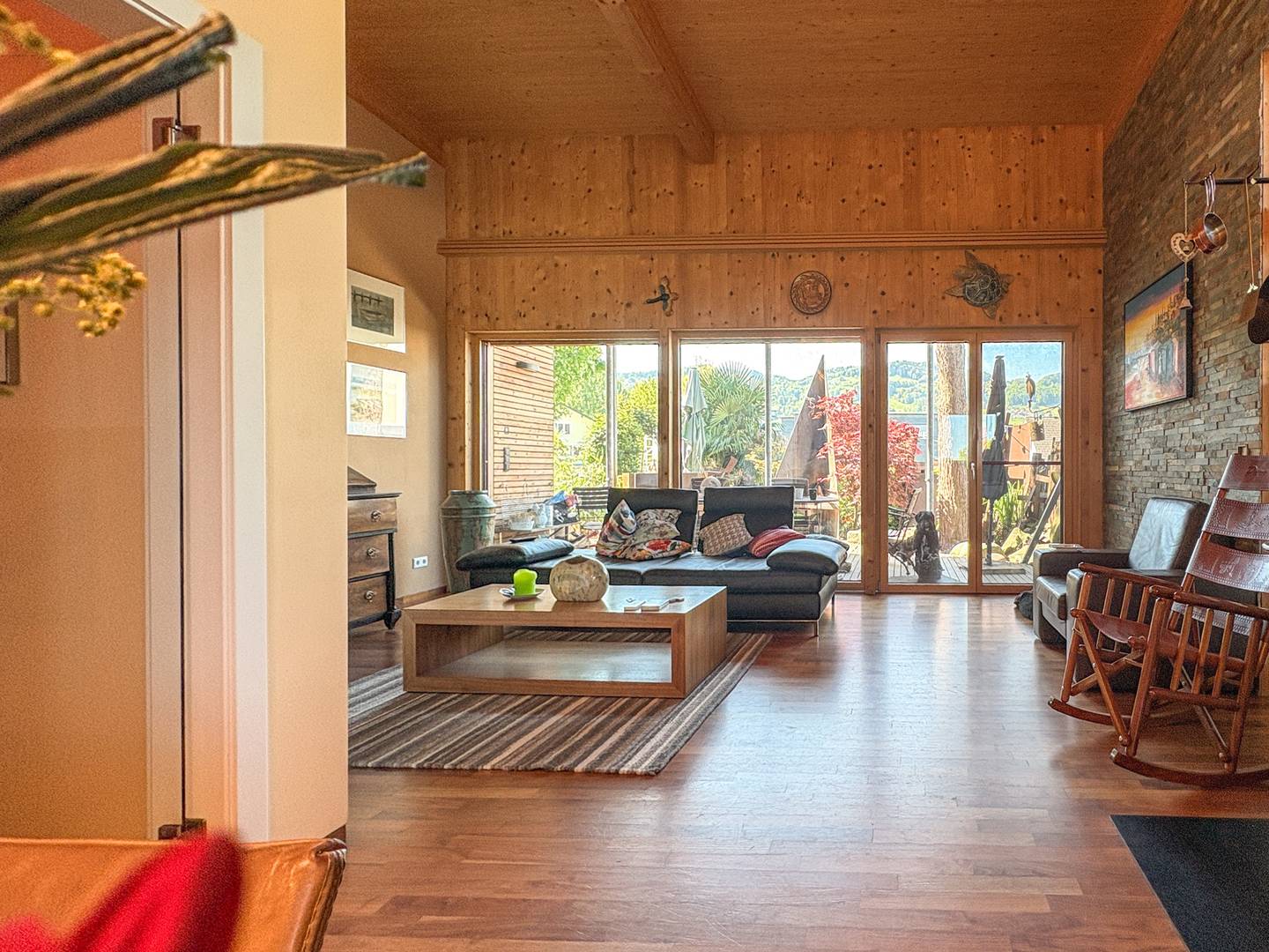 Bungalow mit Garten und Terrasse