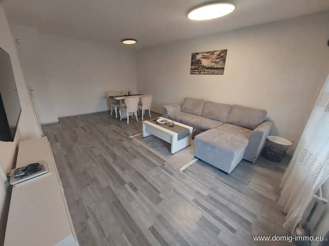 Bright 3 Room Apartment with Balcony and Underground Parking