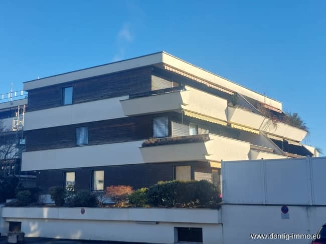 Bright 3 Room Apartment with Balcony and Underground Parking