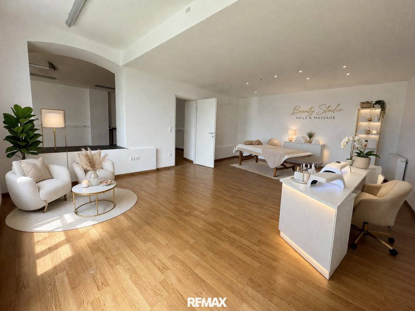 Practice space with courtyard terrace in prime city centre location