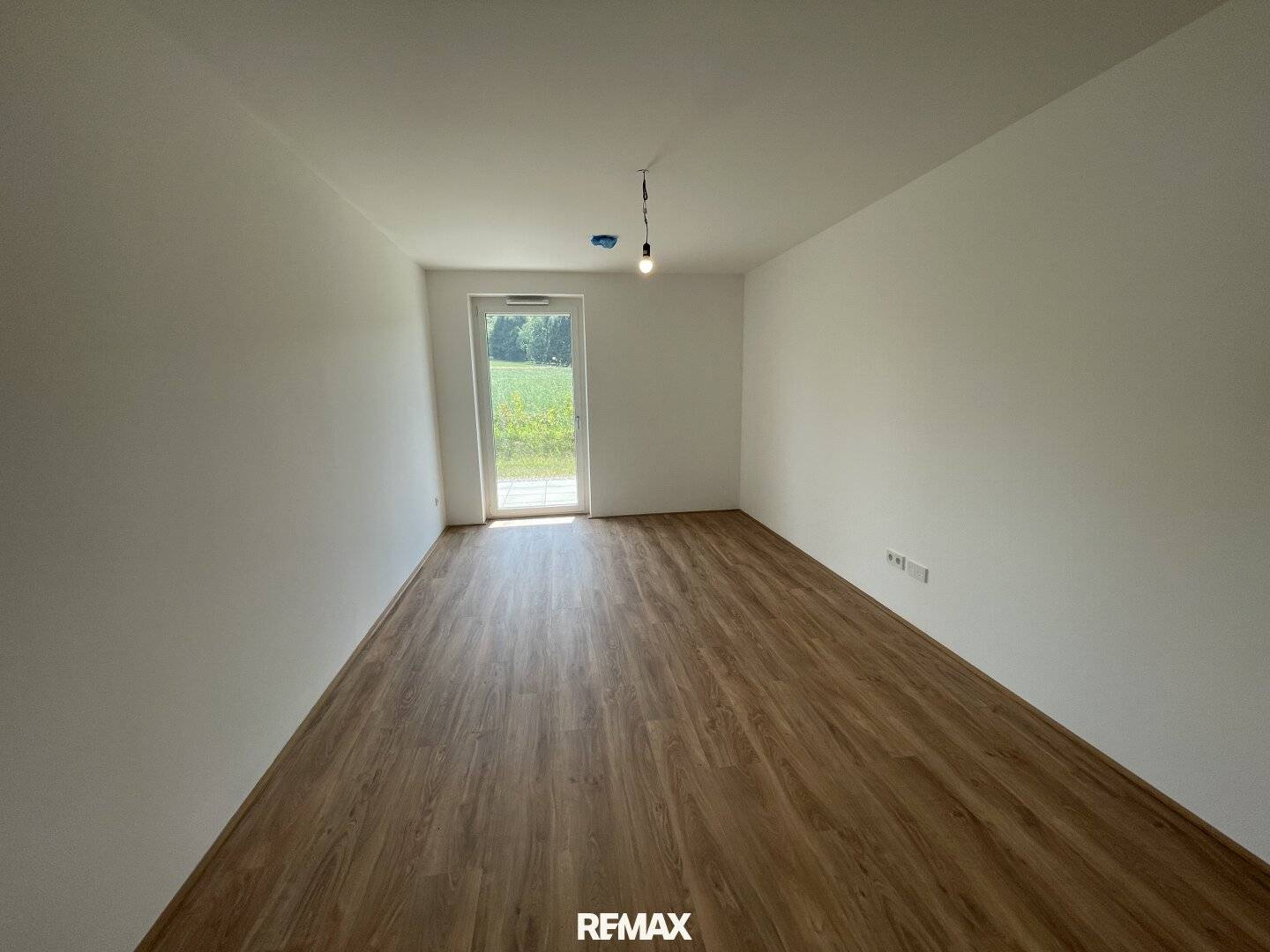 New build apartment with garden and terrace on the ground floor