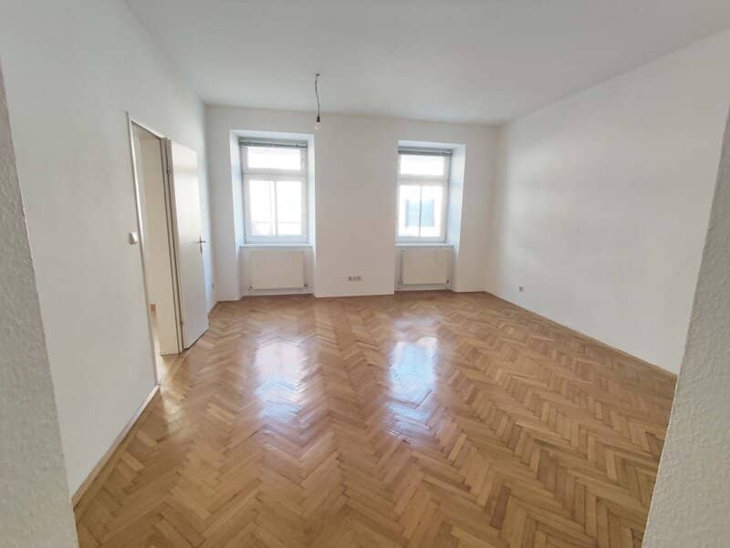 Altbau Apartment with Elevator near Naschmarkt
