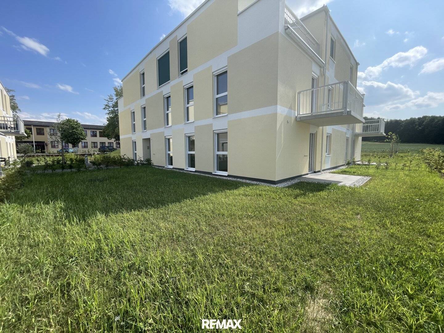 Erdgeschosswohnung mit Garten und Terrasse