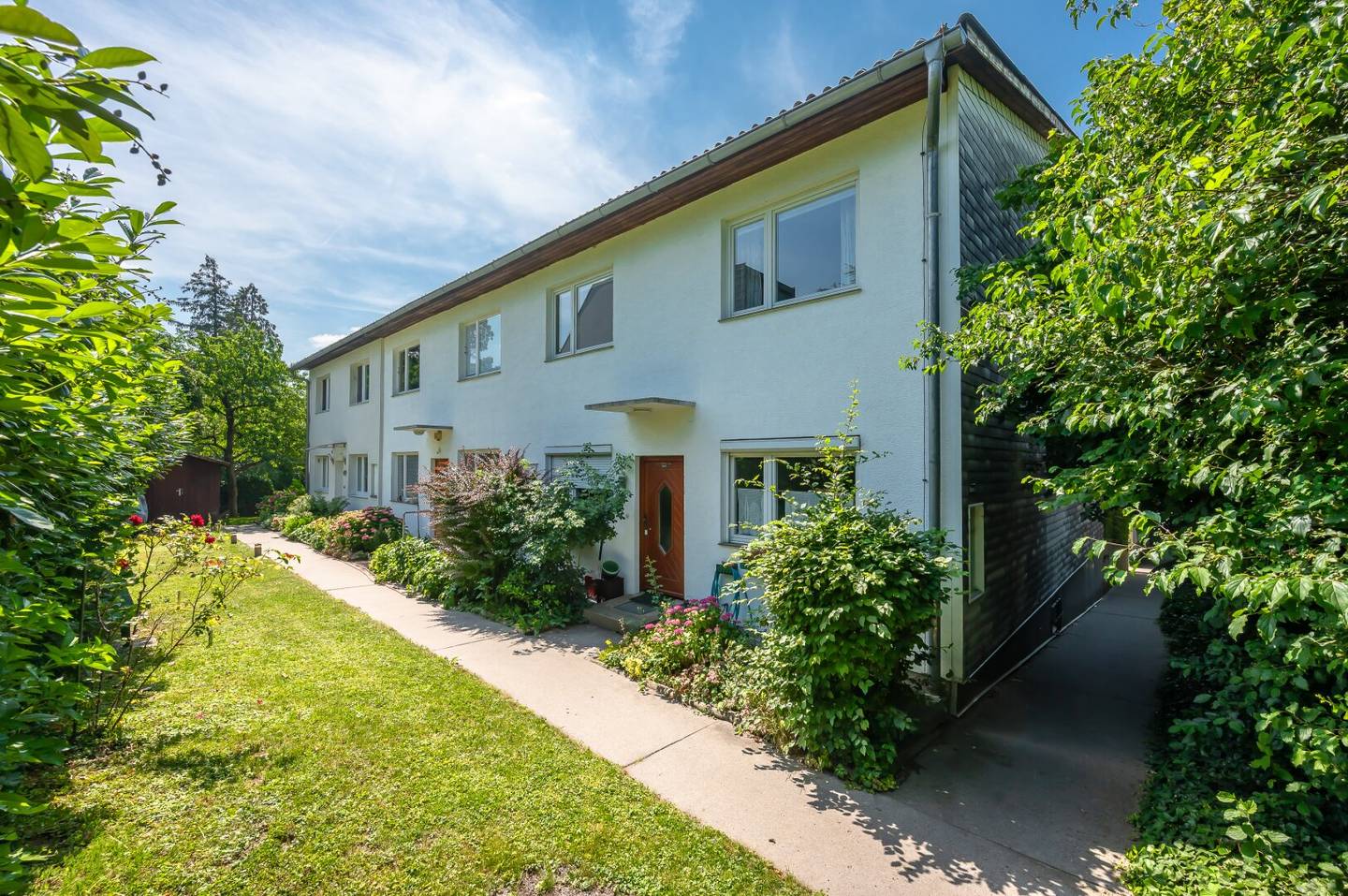 Sanierungsbedürftiges Reihenhaus mit Garten in Mauer