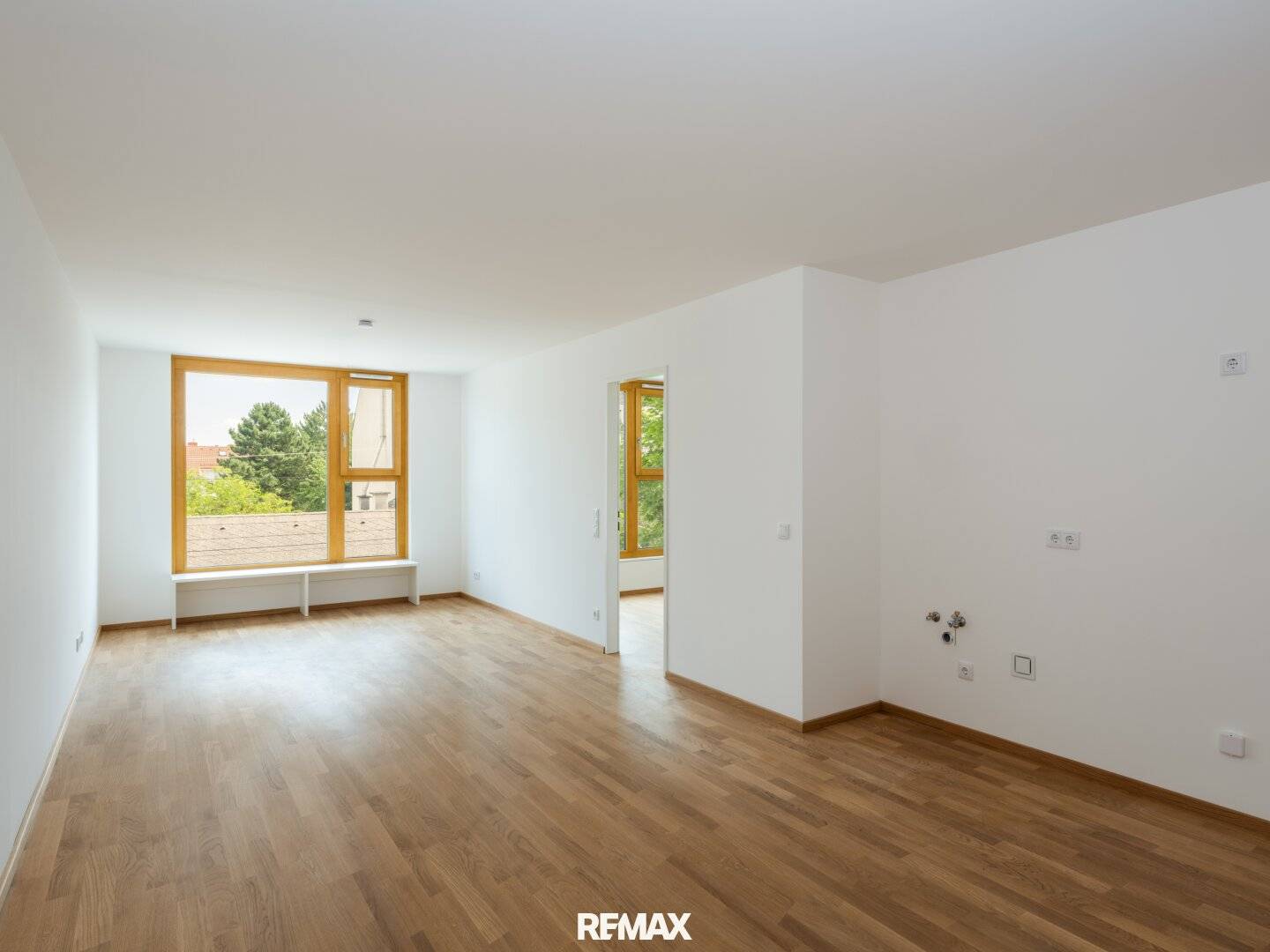 New build apartment with rooftop terrace and open kitchen in Hietzing