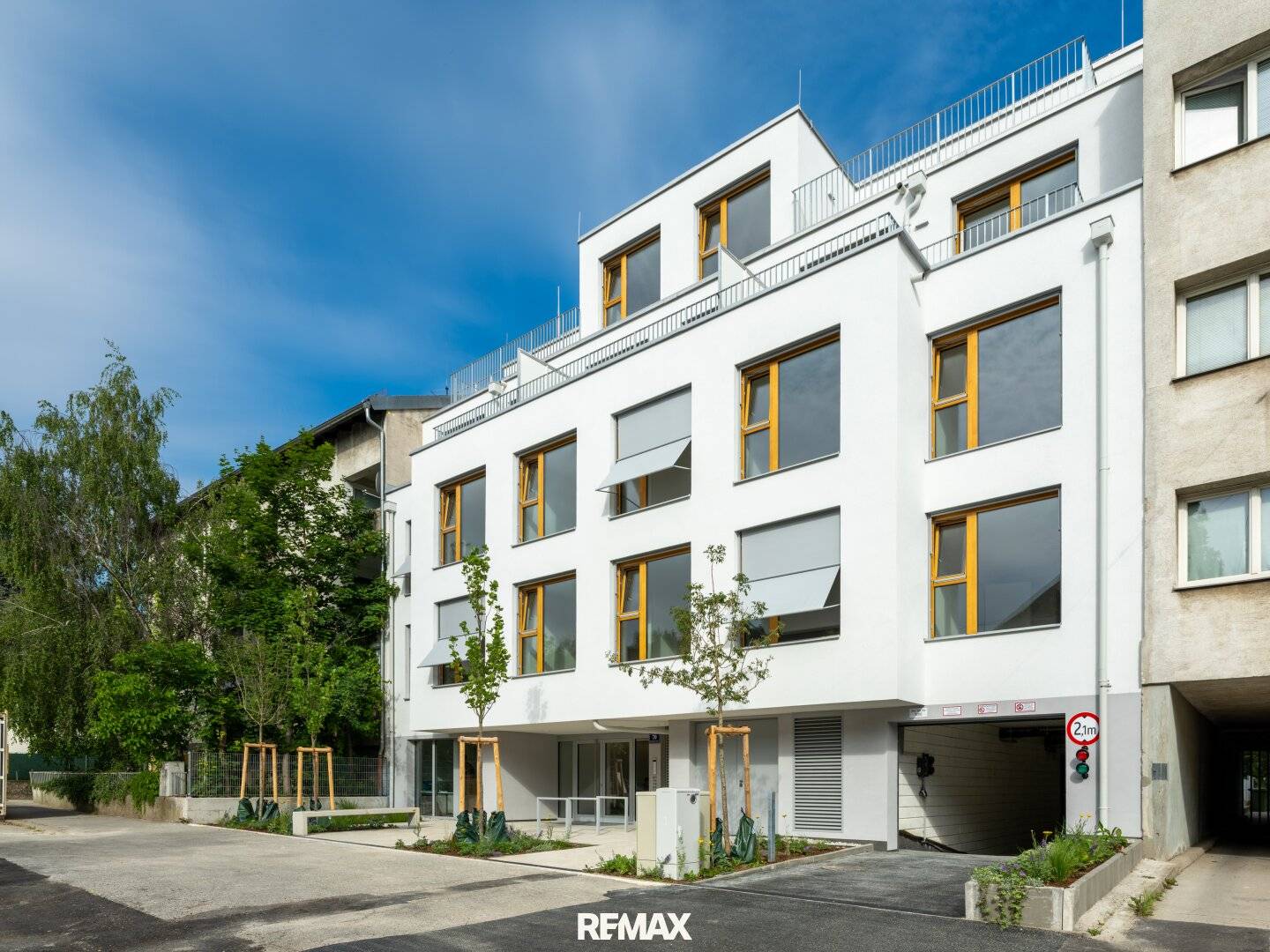 Erdgeschosswohnung mit Garten und Terrasse im Hof