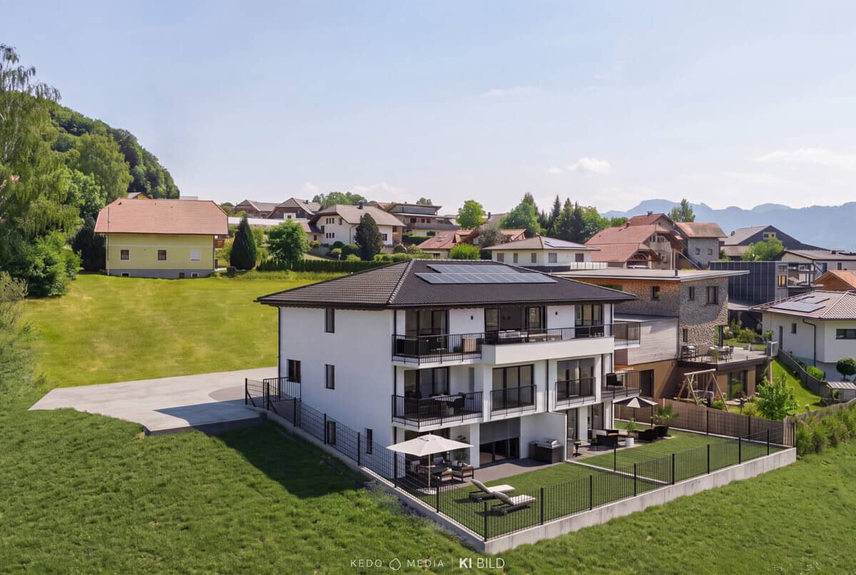 Maisonette apartment with garden and terrace at Mondseeberg