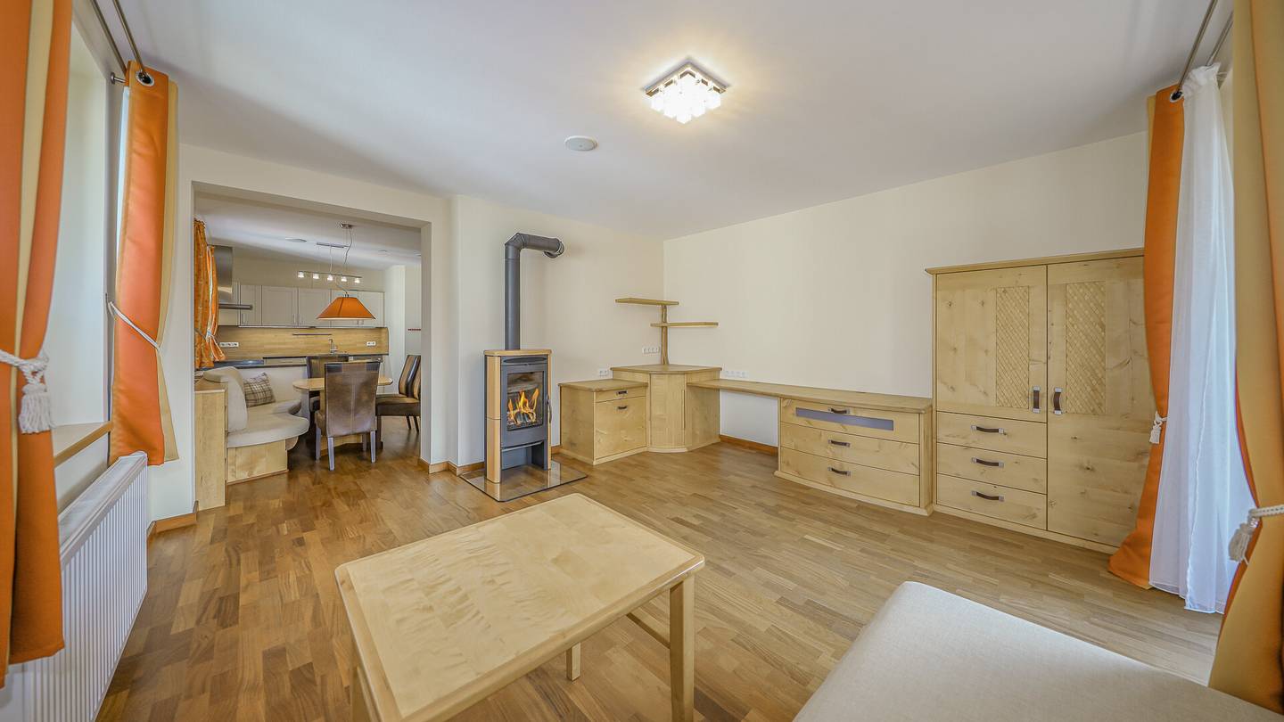 Dachgeschosswohnung mit Süd Balkon und Kamin in Kitzbühel