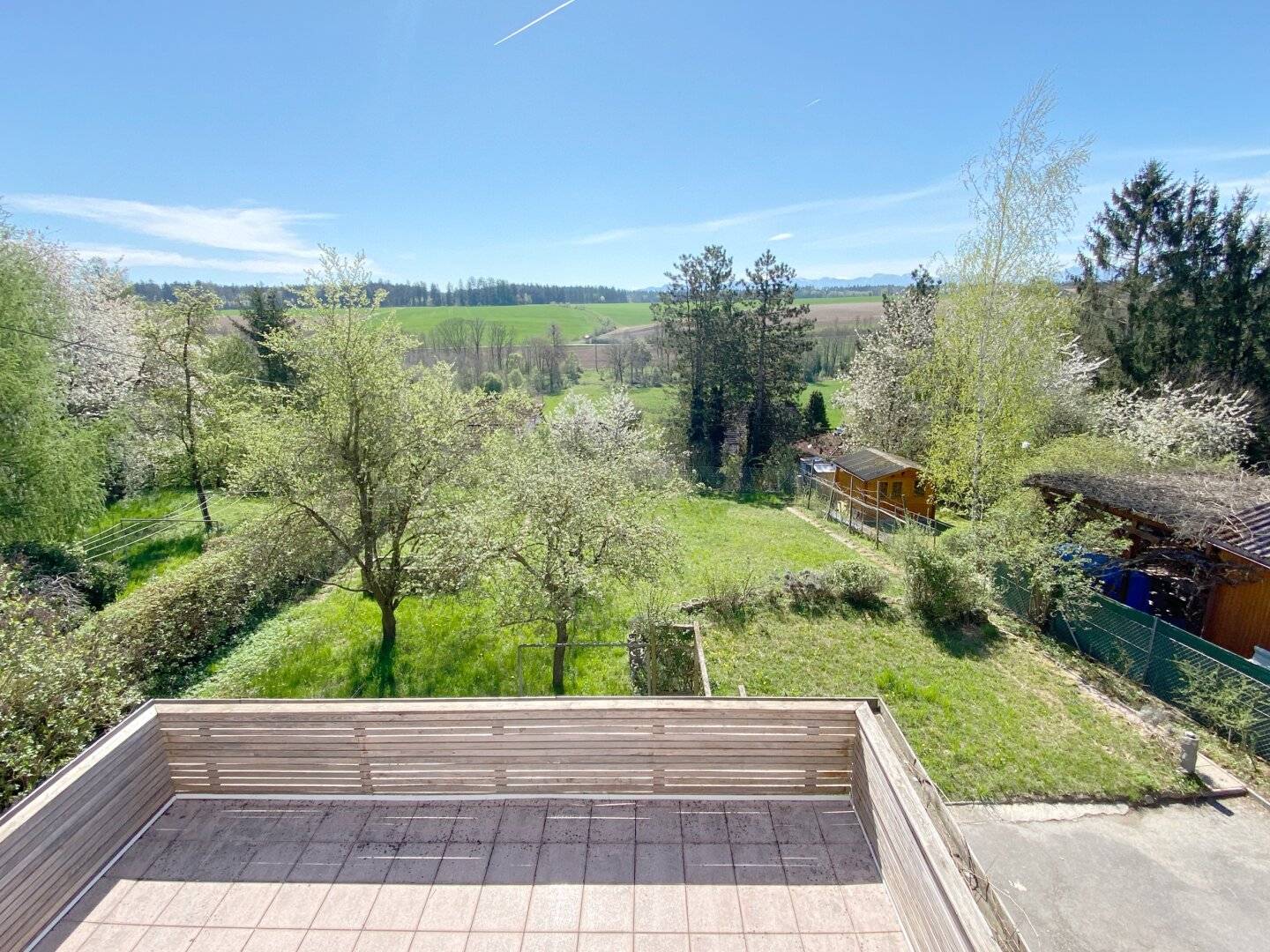Einfamilienhaus mit Panoramablick und großem Garten