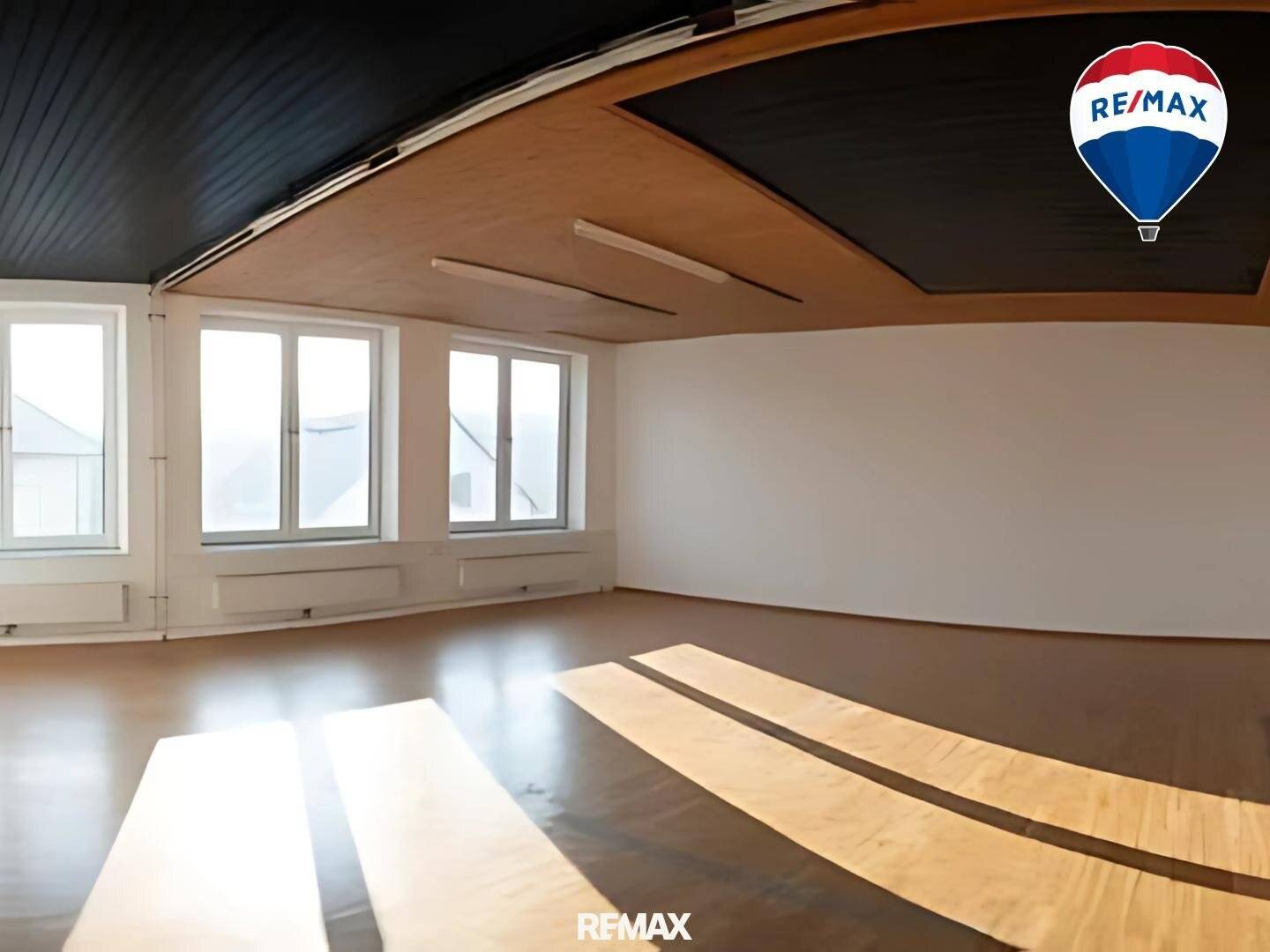 Bright commercial space with flexible layout